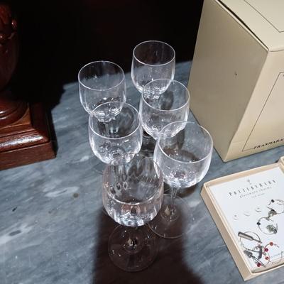 CRYSTAL AND ANTIQUE STEMMED GLASSES, GLASS JEWELS AND A WINE COOLER