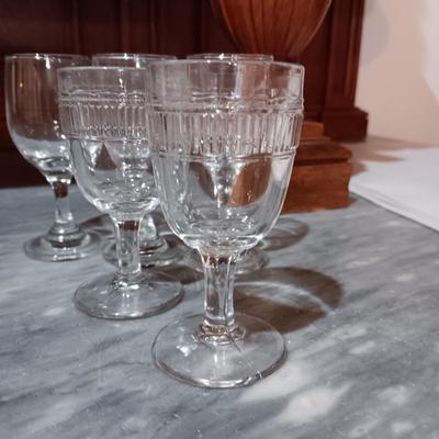 CRYSTAL AND ANTIQUE STEMMED GLASSES, GLASS JEWELS AND A WINE COOLER