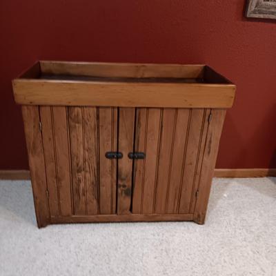 ANTIQUE DRY SINK W/2 CABINET DOORS