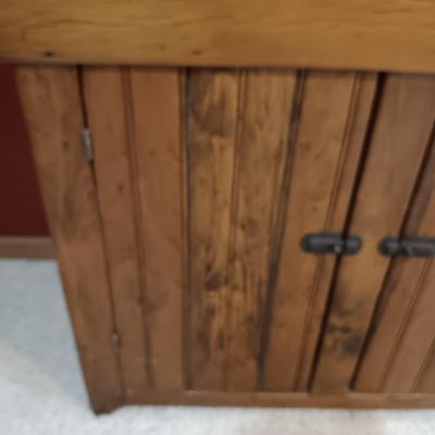 ANTIQUE DRY SINK W/2 CABINET DOORS