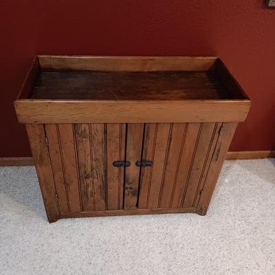 ANTIQUE DRY SINK W/2 CABINET DOORS