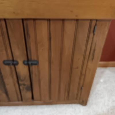 ANTIQUE DRY SINK W/2 CABINET DOORS