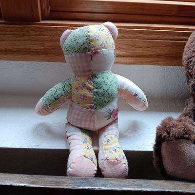 "A BEAR WITH A HEART" A DIANE GARD ORIGINAL, VINTAGE PATCHWORK BEAR AND 1993 TY BEAR