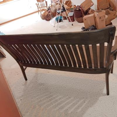 BEAUTIFUL ANTIQUE WOODEN RAILROAD BENCH