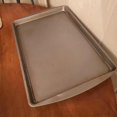 Dishware