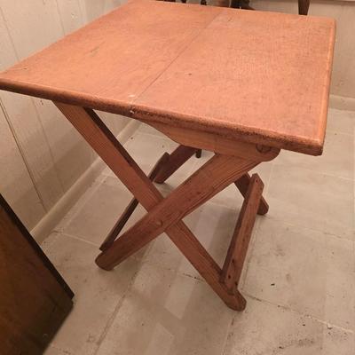 Fold out table