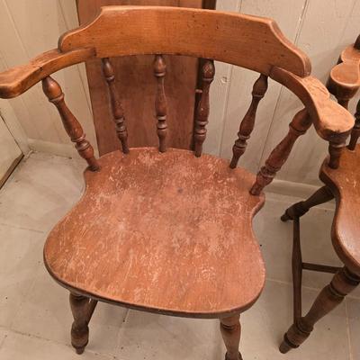 Table with 4 chairs