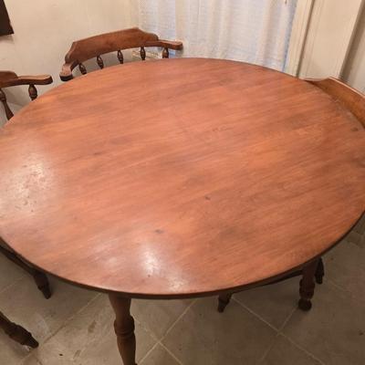Table with 4 chairs