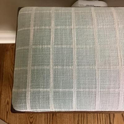 M531 Higgins & Spencer Upholstered Bench Bartley Collection