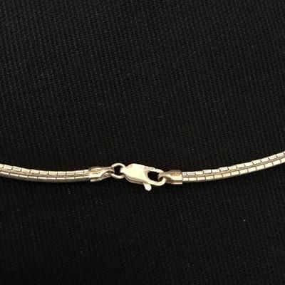 Beautiful vintage, 925 sterling silver Italy chain necklace in 925 sterling silver turquoise Mexico pendant