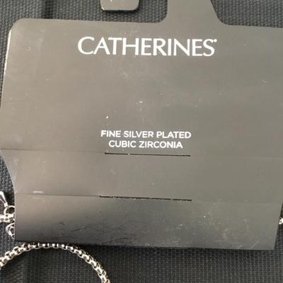 Beautiful find silver plated cubic zirconia necklace