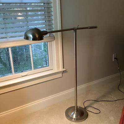 UBR552 Chrome Floor Lamp