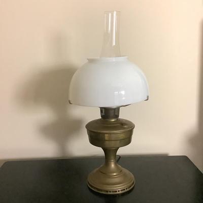 UBR555 Vintage Brass Milk Glass Lamp
