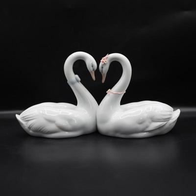 Lladro Endless Love Swans Figurine