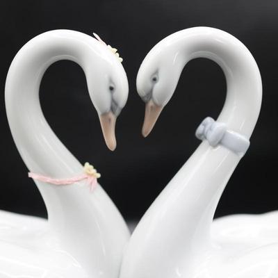 Lladro Endless Love Swans Figurine