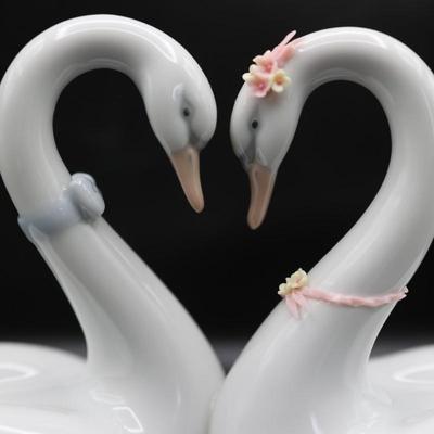 Lladro Endless Love Swans Figurine