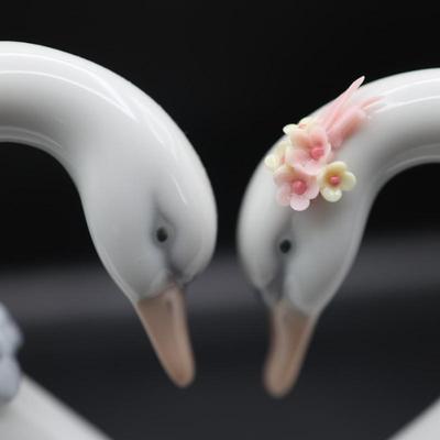 Lladro Endless Love Swans Figurine