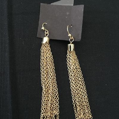 New Gold tone chain earrings