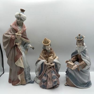 Lladro Nativity Scene