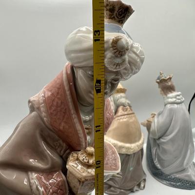 Lladro Nativity Scene