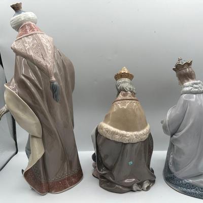 Lladro Nativity Scene