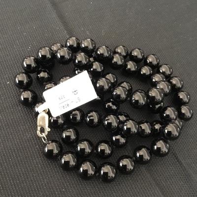 Beautiful new black onyx beaded necklace with 925 sterling silver clasp