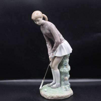 Lladro Figurine "Woman Golf Player"