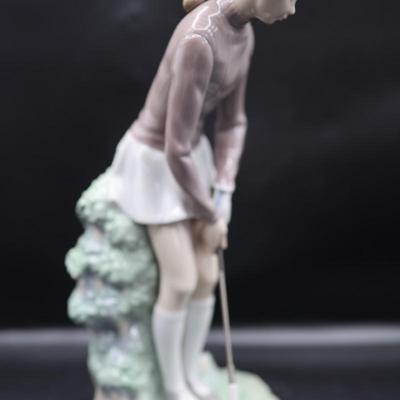 Lladro Figurine "Woman Golf Player"