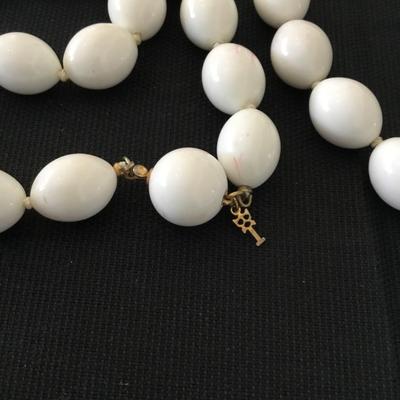 Vintage crown Trifari Lucite white bead necklace
