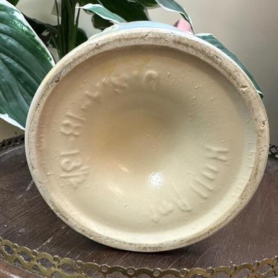 Vintage Hull Pottery Large Magnolia Pitcher