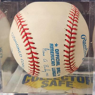 Joe Girardi OMLB Signed Autographed Baseball In Collectors Case