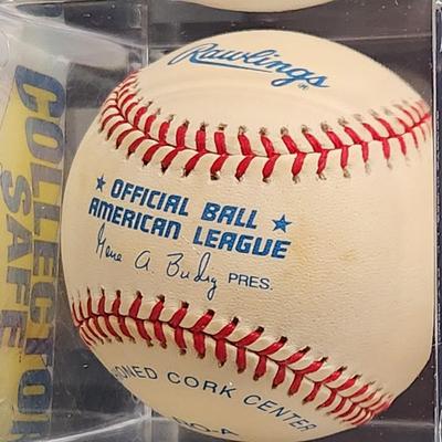 Scott Spezio OMLB Signed Autographed Baseball In Collectors Case