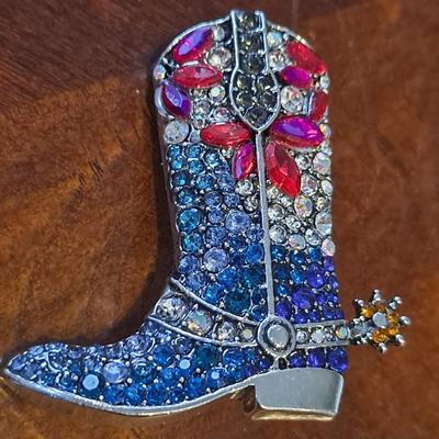 Fashion Pin