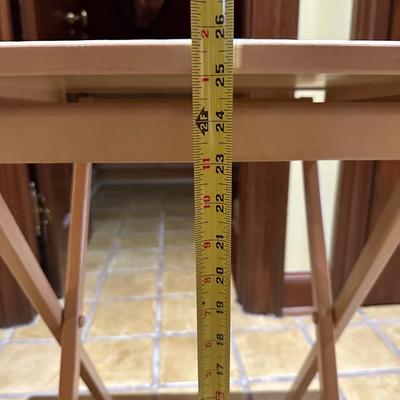 Woodcraft Mfg. Table TV Trays