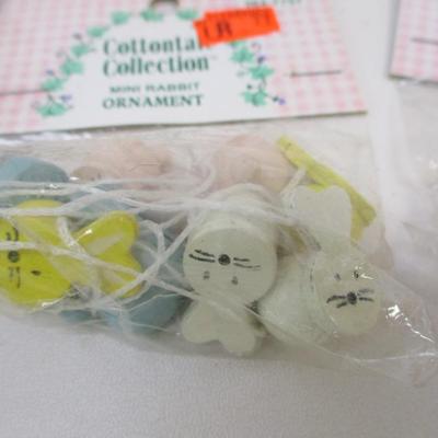 Assortment Of Easter Decorations Ornaments Bunnies Eggs Baskets Choice 1