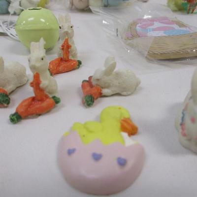 Assortment Of Easter Decorations Ornaments Bunnies Eggs Baskets Choice 1