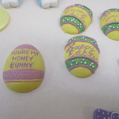 Assortment Of Easter Decorations Ornaments Bunnies Eggs Baskets Choice 1