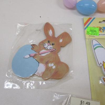 Easter Decorations Egg Garland Wood Craft Bunny Heads & Frank's Pencils Lot 2