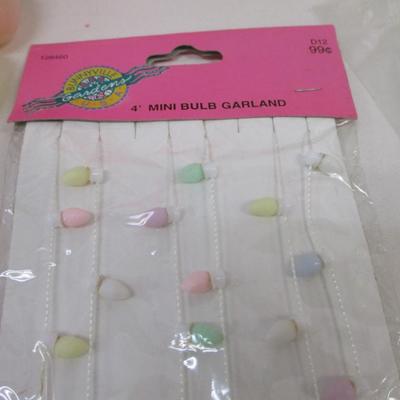 Easter Decorations Egg Garland Wood Craft Bunny Heads & Frank's Pencils Lot 2