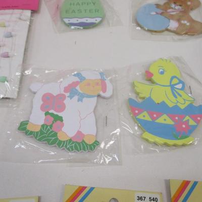 Easter Decorations Egg Garland Wood Craft Bunny Heads & Frank's Pencils Lot 2