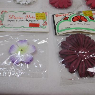 Darice Petal Assortments Made In Hong Kong Choice 3
