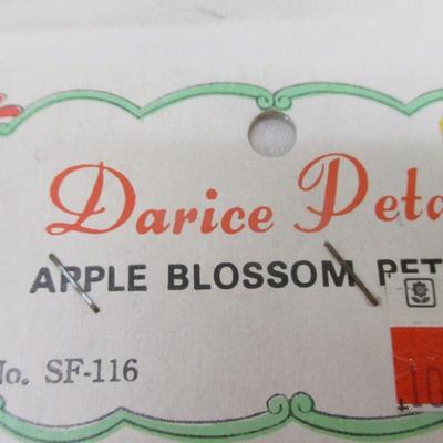 Darice Petal Assortments Made In Hong Kong Choice 3