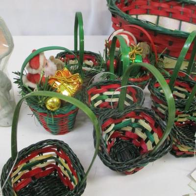 Assortment Of Christmas Decor Ornaments Lighted Table Top Christmas Tree Lot 5