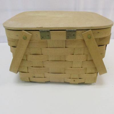 Picnic Basket Stoneware Teapot Landscape Art Made In Italy