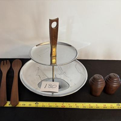 MCM Serving Lot