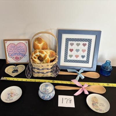 Grandmas Kitchen Lot