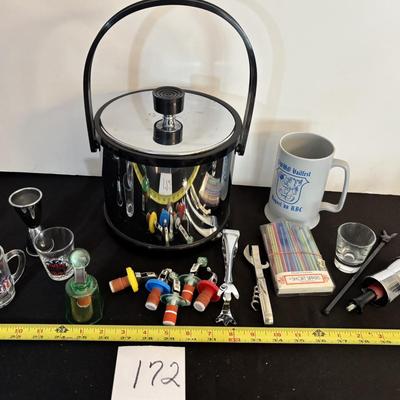 Bar Lot