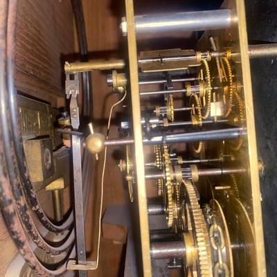 ANTIQUE GRANDFATHER PENDULUM CHIMING CLOCK THAT WORKS!