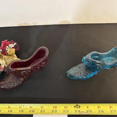 Vintage Art Glass Slipper Shoes