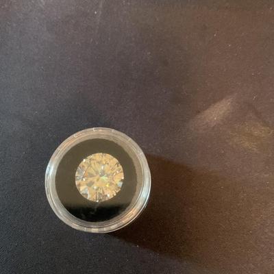 10 Carat Moissanite Stone